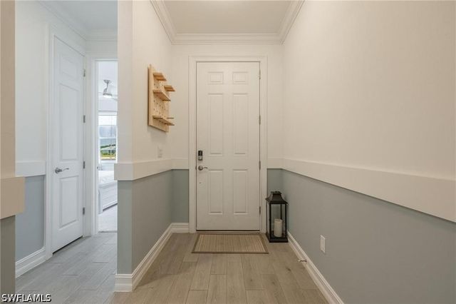 299 Tamarindo LN, Naples, FL 34114