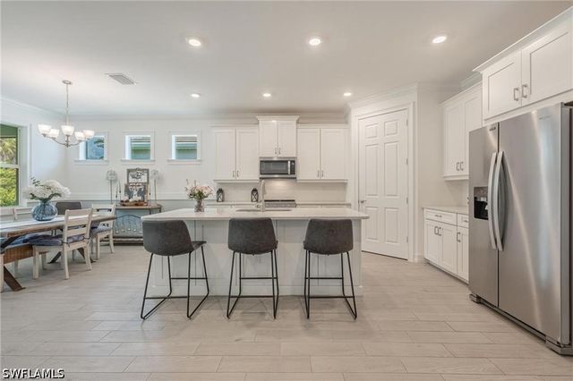299 Tamarindo LN, Naples, FL 34114