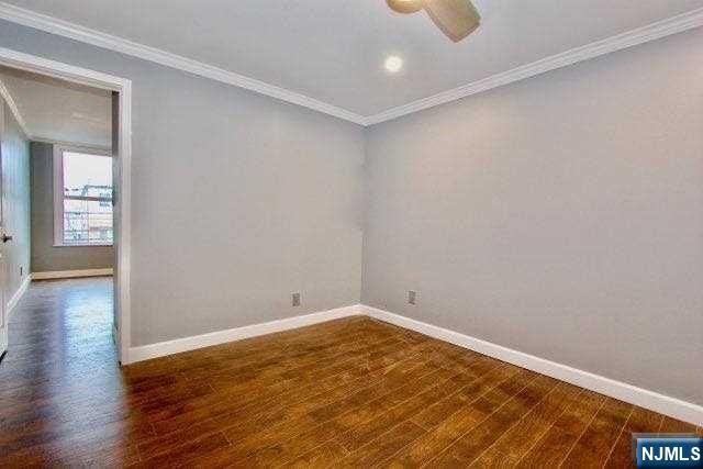 108-110 Cross Street 2M, Harrison, NJ 07029