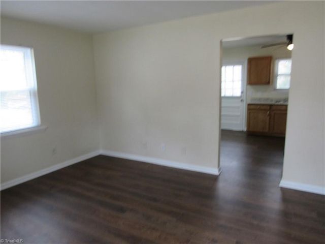 3105 Apollo Drive, Winston-salem, NC 27101