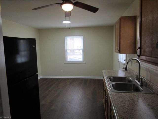 3105 Apollo Drive, Winston-salem, NC 27101