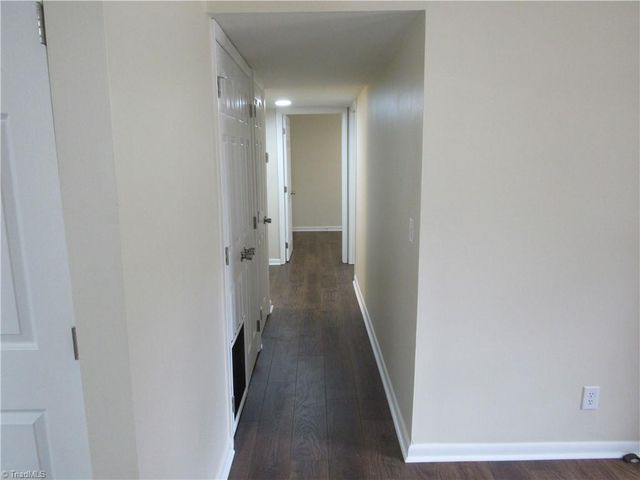 3105 Apollo Drive, Winston-salem, NC 27101