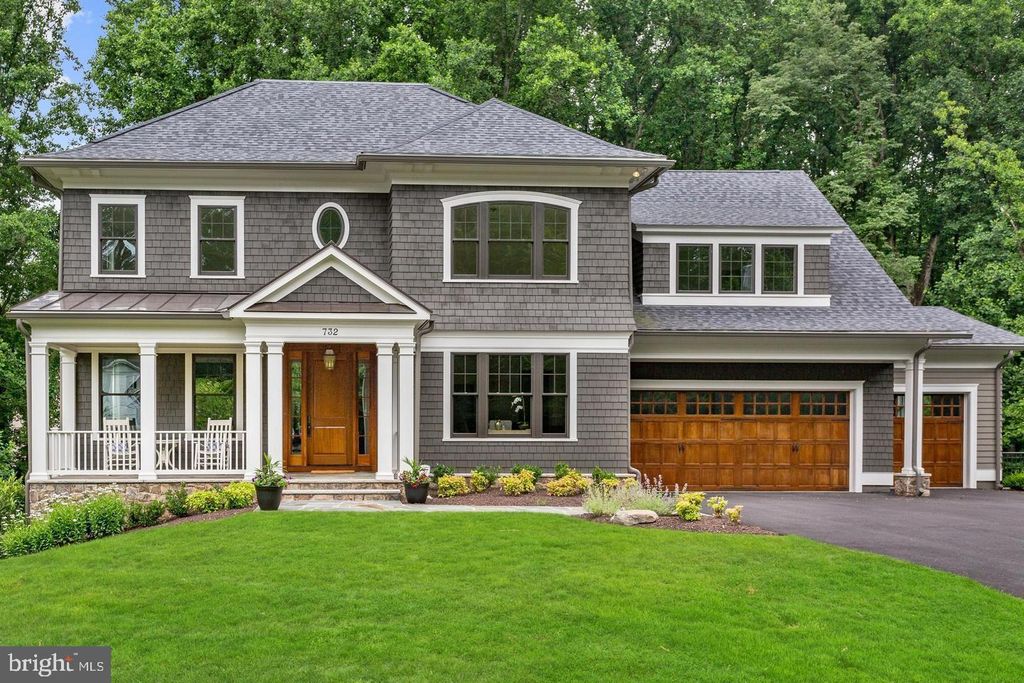 732 LAWTON ST, Mclean, VA 22101