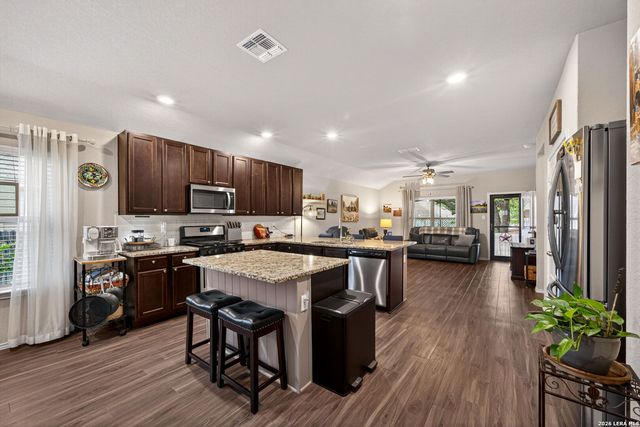 329 HINSDALE RUN, Cibolo, TX 78108