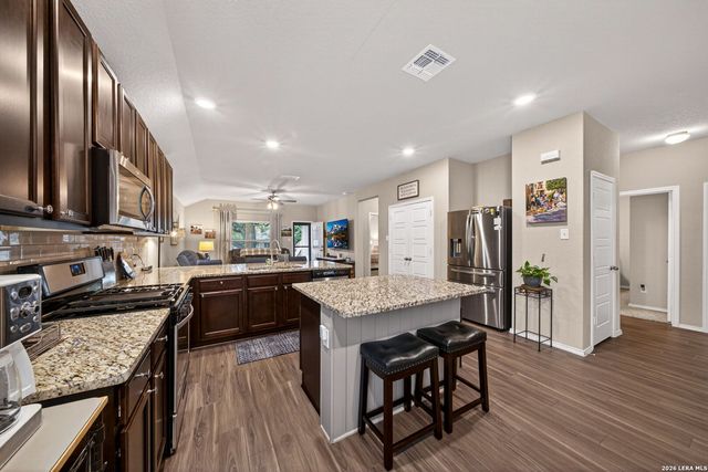 329 HINSDALE RUN, Cibolo, TX 78108
