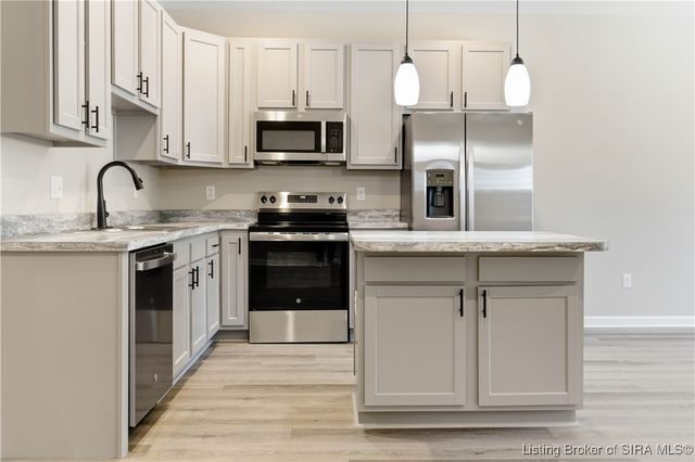 127 Level Street, Charlestown, IN 47111