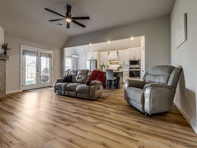 1971 E 154th Street N, Skiatook, OK 74070