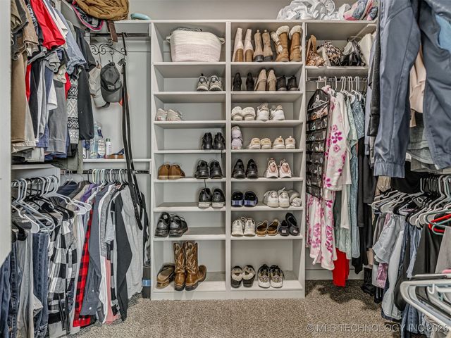 1971 E 154th Street N, Skiatook, OK 74070