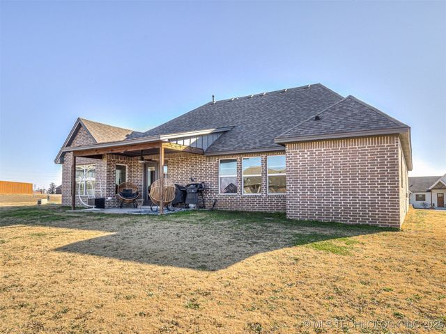 1971 E 154th Street N, Skiatook, OK 74070