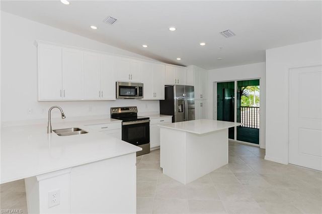 5410 Double Eagle CIR # 2222, Ave Maria, FL 34142