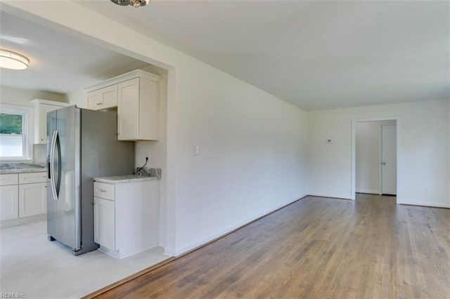6 Linda CIR, Hampton, VA 23666