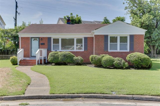 6 Linda CIR, Hampton, VA 23666