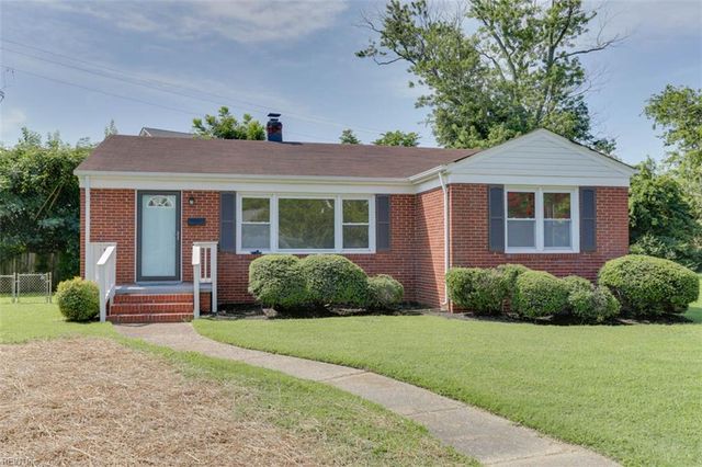 6 Linda CIR, Hampton, VA 23666