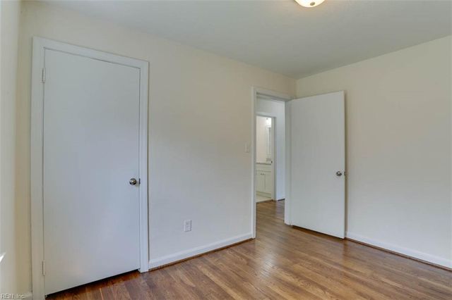 6 Linda CIR, Hampton, VA 23666