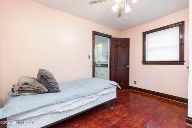 3238 Taylor Blvd, Louisville, KY 40215