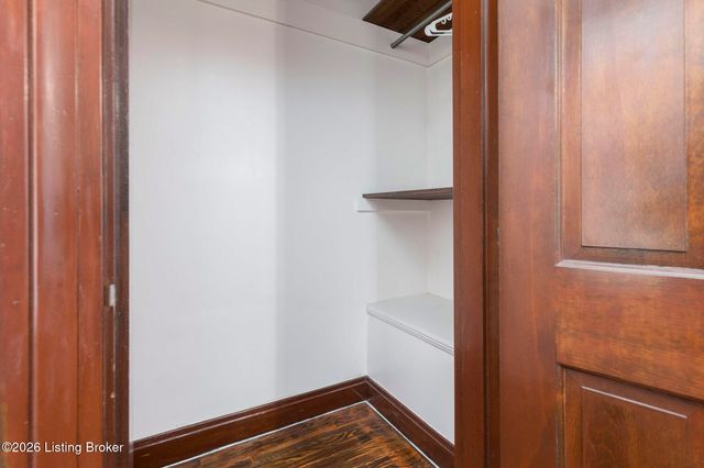 3238 Taylor Blvd, Louisville, KY 40215