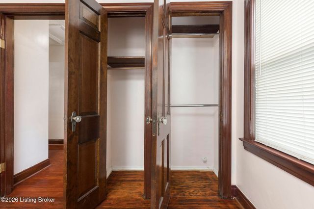 3238 Taylor Blvd, Louisville, KY 40215