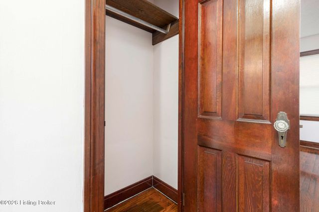 3238 Taylor Blvd, Louisville, KY 40215