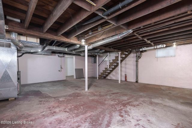 3238 Taylor Blvd, Louisville, KY 40215