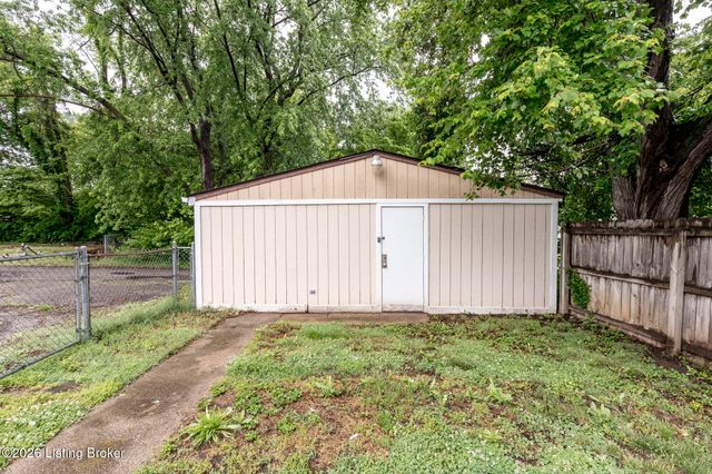 3238 Taylor Blvd, Louisville, KY 40215