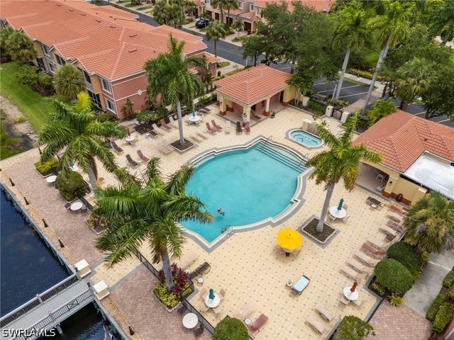 10009 Villagio Gardens LN 203, Estero, FL 33928