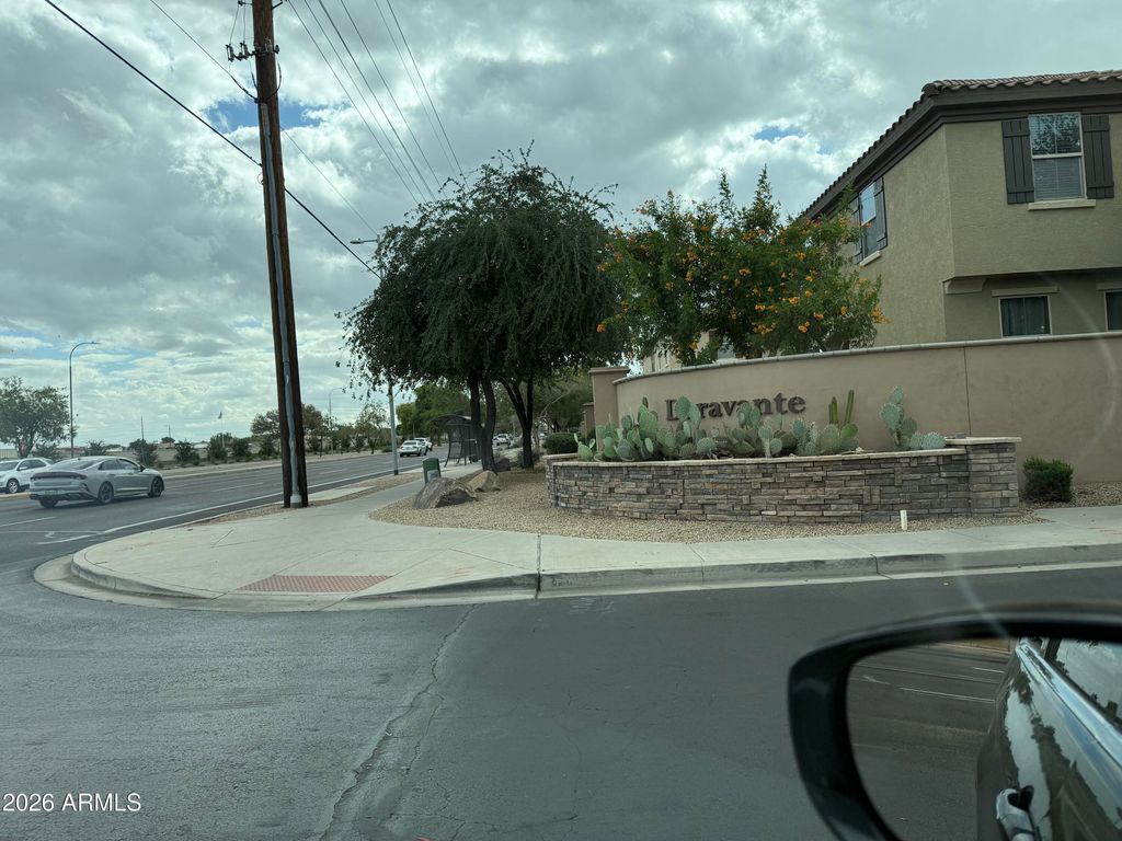 8167 W LYNWOOD Street, Phoenix, AZ 85043 — photo 3