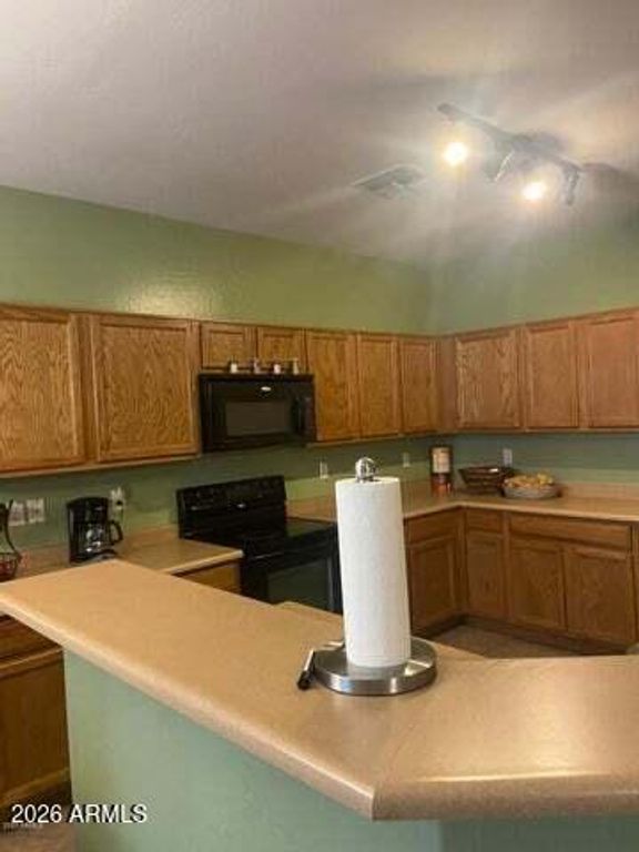 8167 W LYNWOOD Street, Phoenix, AZ 85043 — photo 5