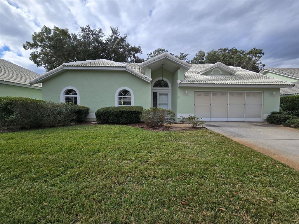 Image 2 of property listing at 719 BALMORAL COURT, Inverness, FL 34453