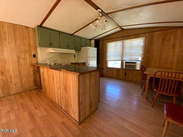 229 235 Henard Road, Rogersville, TN 37857