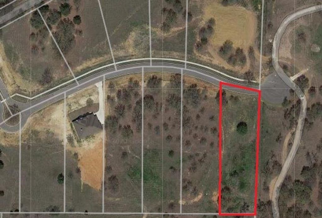 4032 Highland Oaks Lane, Cleburne, TX 76031