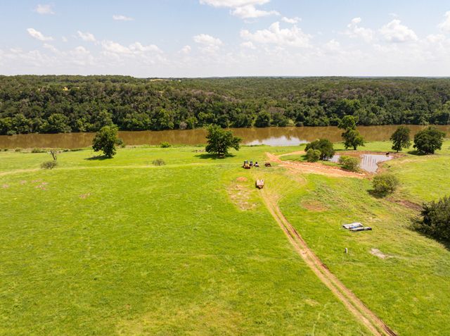 2105 River Shoals Road, Mineral Wells, TX 76067