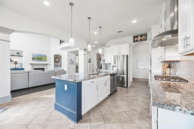 5911 Diamond Shadow Court, Richmond, TX 77469