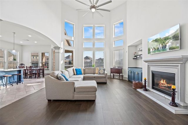 5911 Diamond Shadow Court, Richmond, TX 77469