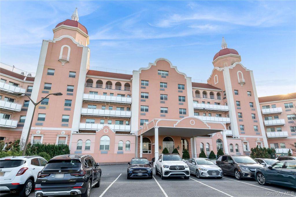 2 Richmond Road ph 6r, Lido Beach, NY 11561