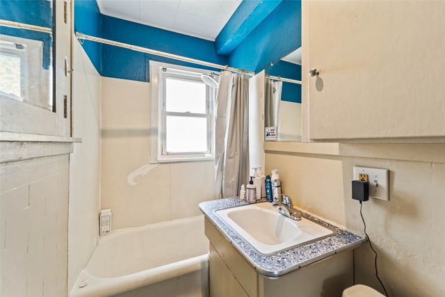 2921 Wood Street, Ames, IA 50014