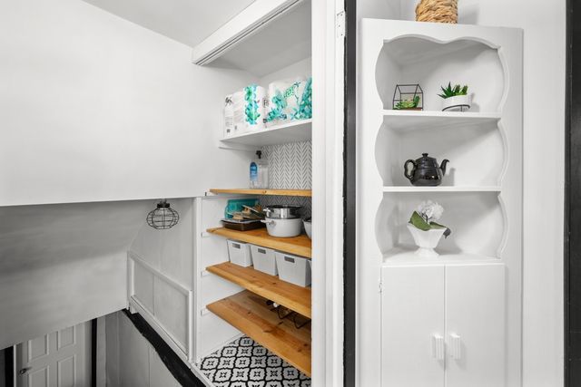 1316 E 9th Street, Davenport, IA 52803