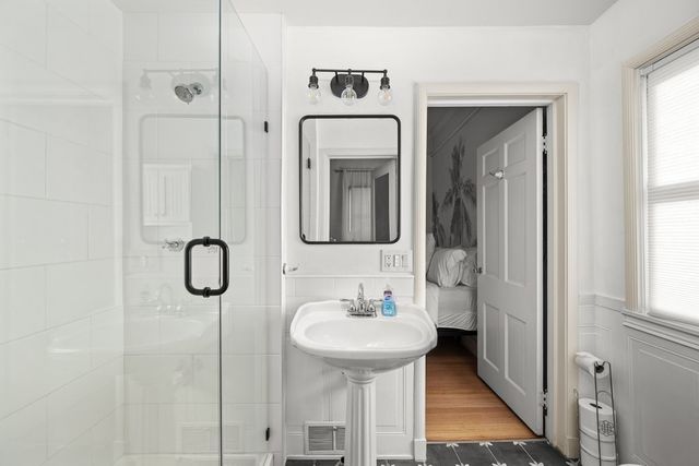 1316 E 9th Street, Davenport, IA 52803