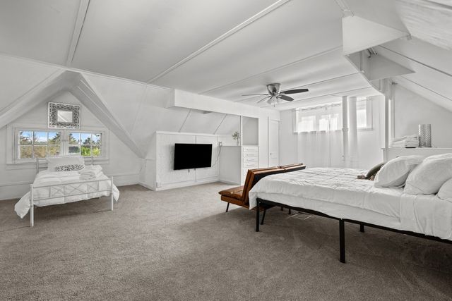 1316 E 9th Street, Davenport, IA 52803