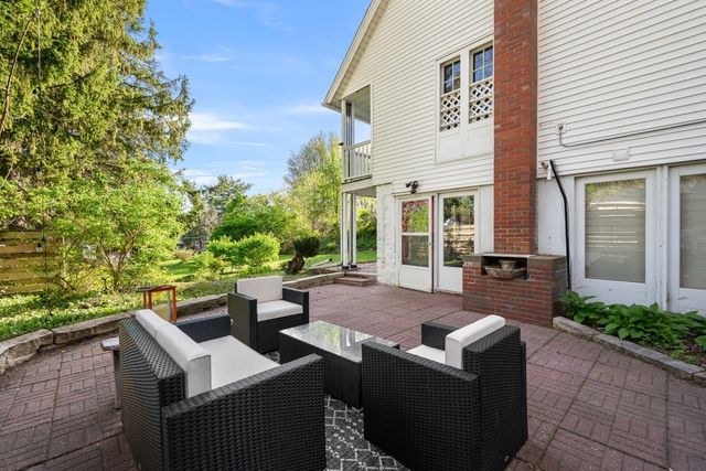 1316 E 9th Street, Davenport, IA 52803