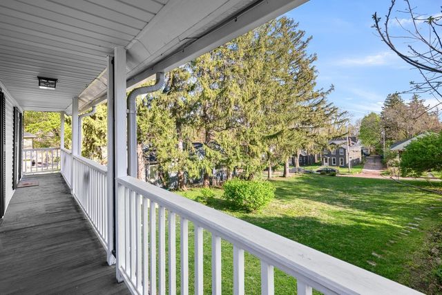 1316 E 9th Street, Davenport, IA 52803