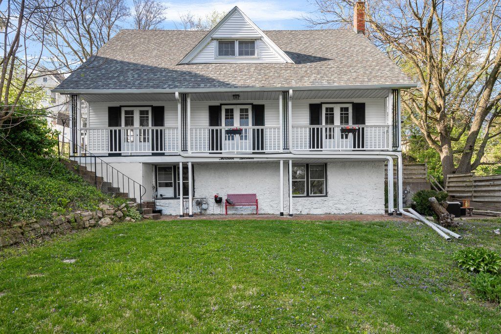 1316 E 9th Street, Davenport, IA 52803