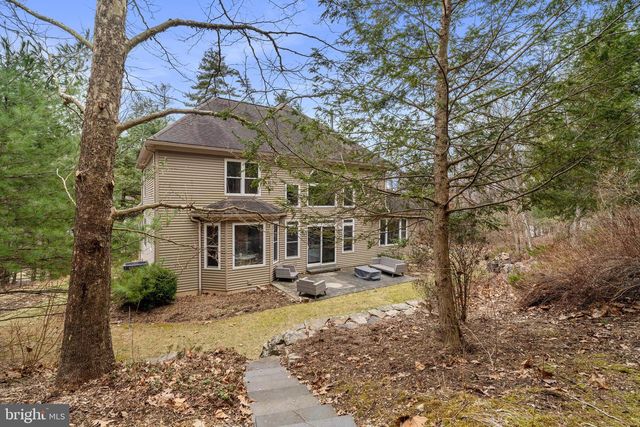 190 MICHAEL RD, Port Matilda, PA 16870