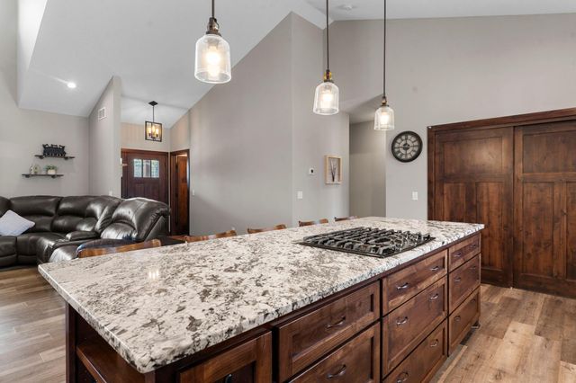 3010 Tamarack Place, Cambridge, MN 55008