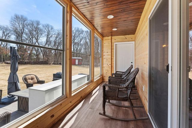 3010 Tamarack Place, Cambridge, MN 55008