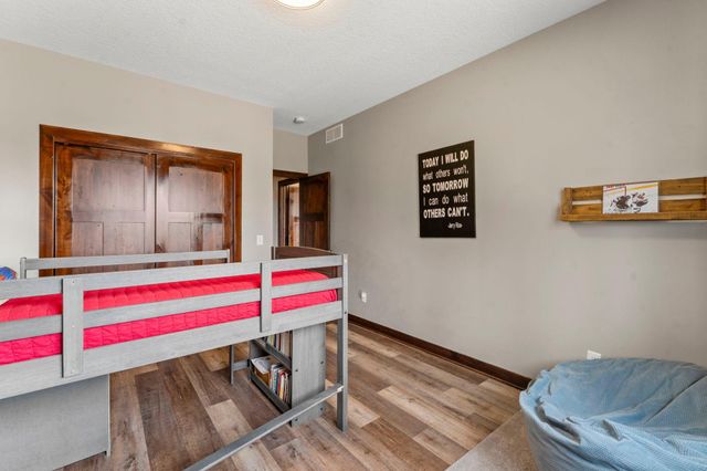 3010 Tamarack Place, Cambridge, MN 55008