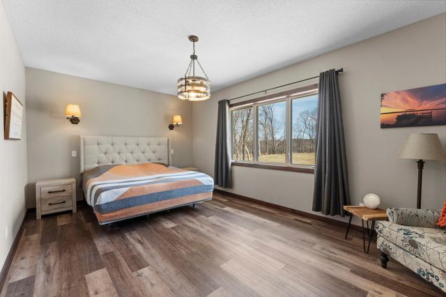 3010 Tamarack Place, Cambridge, MN 55008