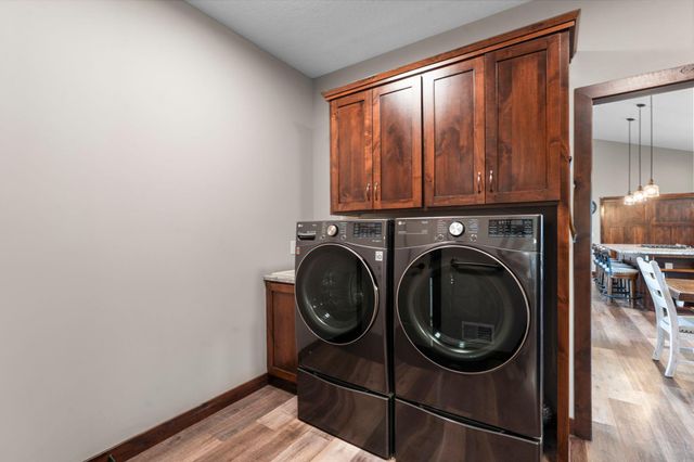 3010 Tamarack Place, Cambridge, MN 55008