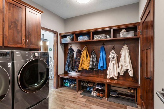 3010 Tamarack Place, Cambridge, MN 55008