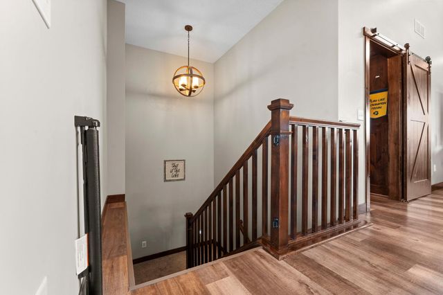 3010 Tamarack Place, Cambridge, MN 55008