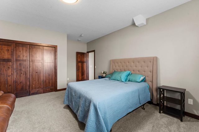 3010 Tamarack Place, Cambridge, MN 55008